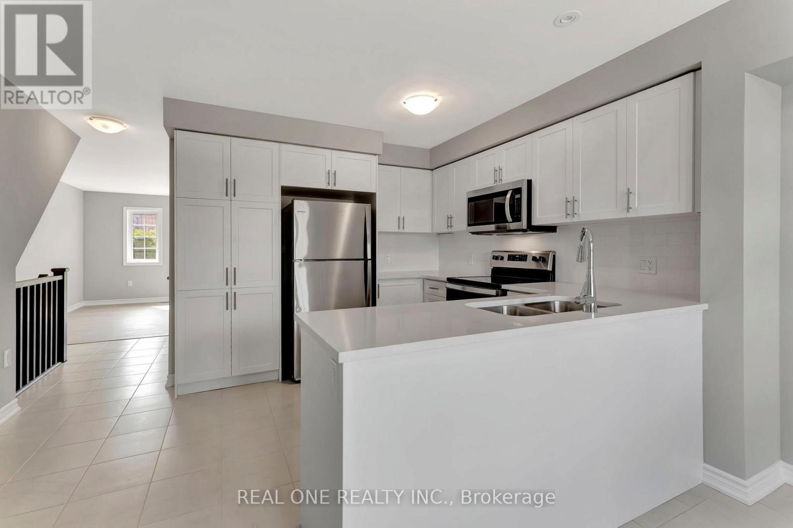33b - 85 Mullin Drive, Guelph, Ontario  N1E 0R4 - Photo 14 - X12176408