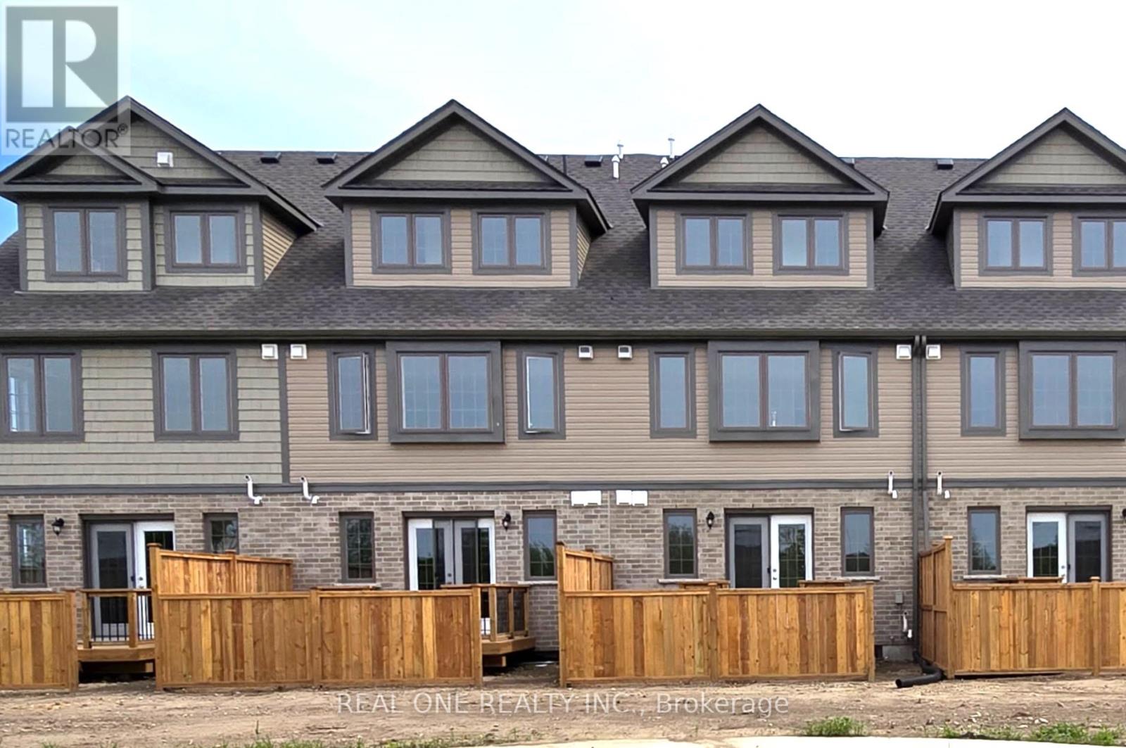 33b - 85 Mullin Drive, Guelph, Ontario  N1E 0R4 - Photo 2 - X12176408
