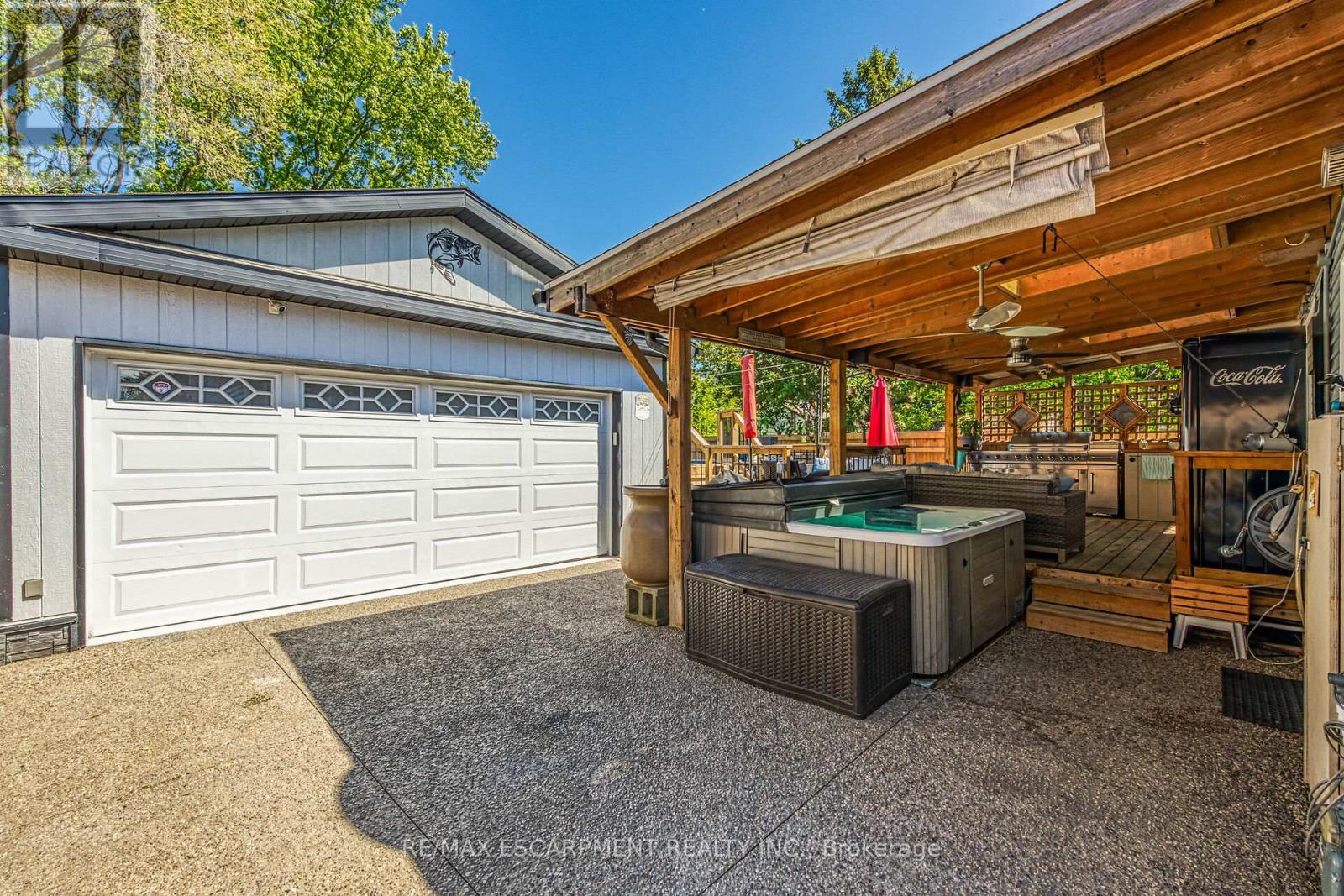 88 Julian Avenue, Hamilton, Ontario  L8H 5R7 - Photo 25 - X12176494