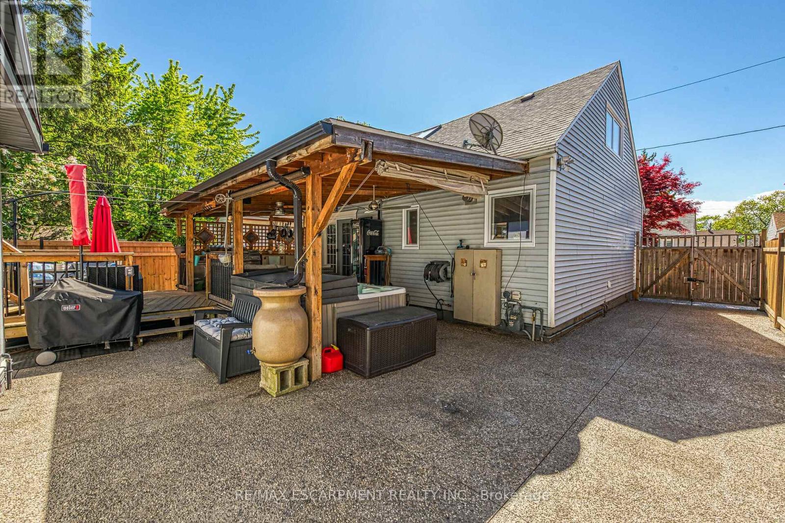 88 Julian Avenue, Hamilton, Ontario  L8H 5R7 - Photo 27 - X12176494