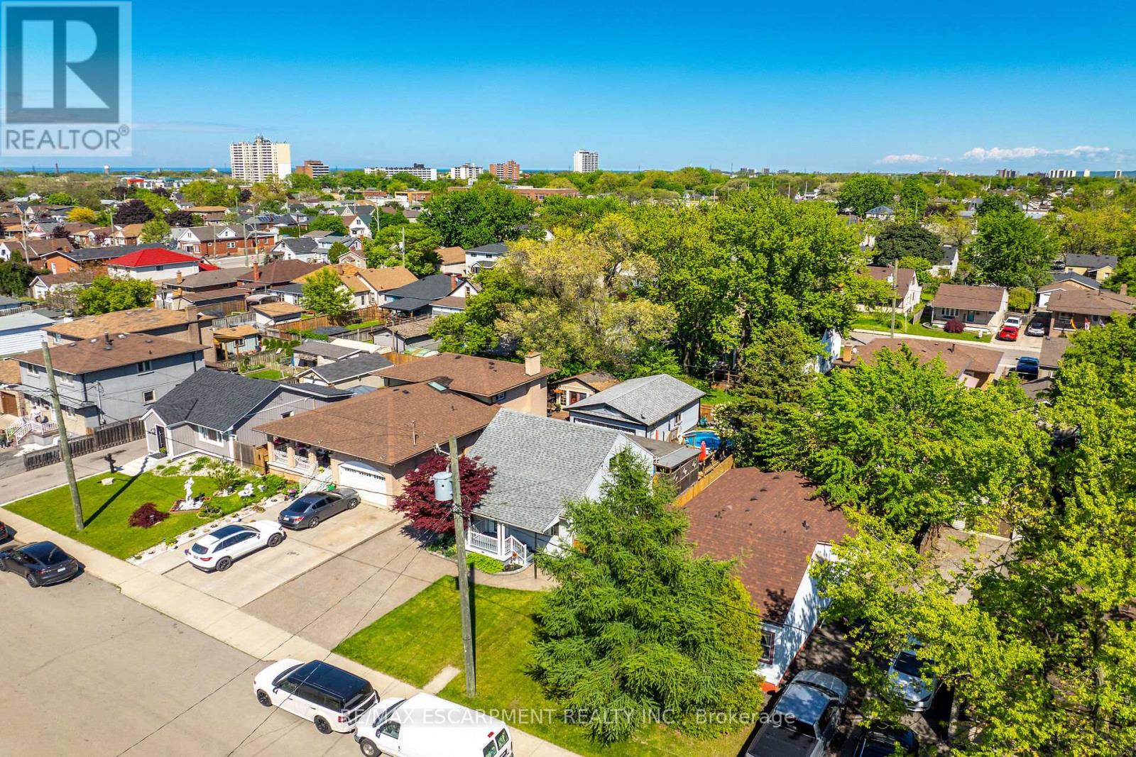 88 Julian Avenue, Hamilton, Ontario  L8H 5R7 - Photo 48 - X12176494
