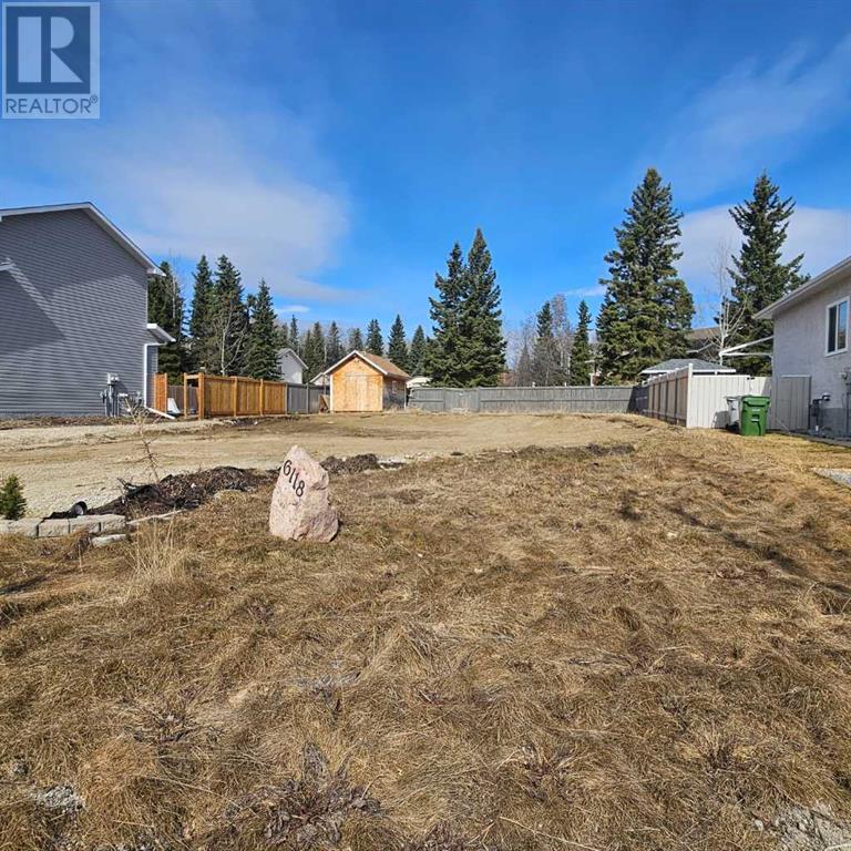 6118 11 Avenue, Edson, Alberta  T7E 1Y8 - Photo 3 - A2206374