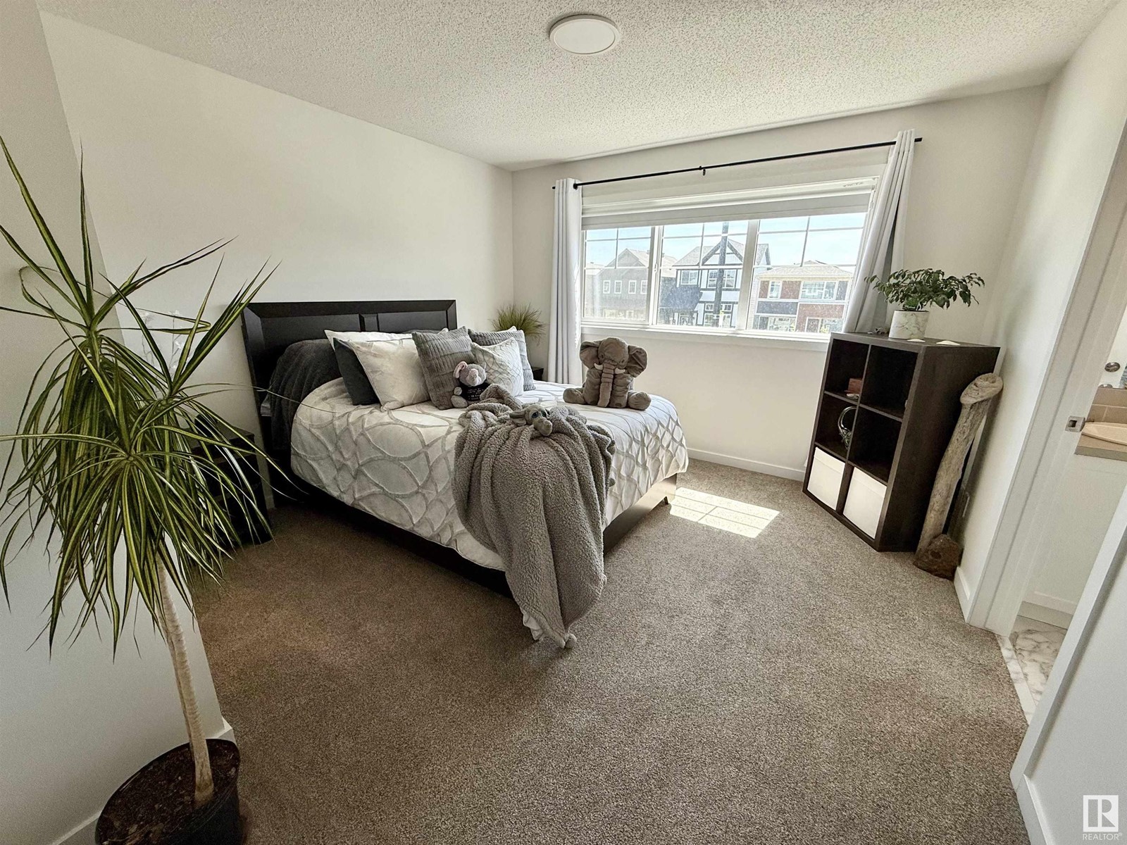 2424 Trumpeter Wy Nw, Edmonton, Alberta  T5S 0R9 - Photo 17 - E4438732