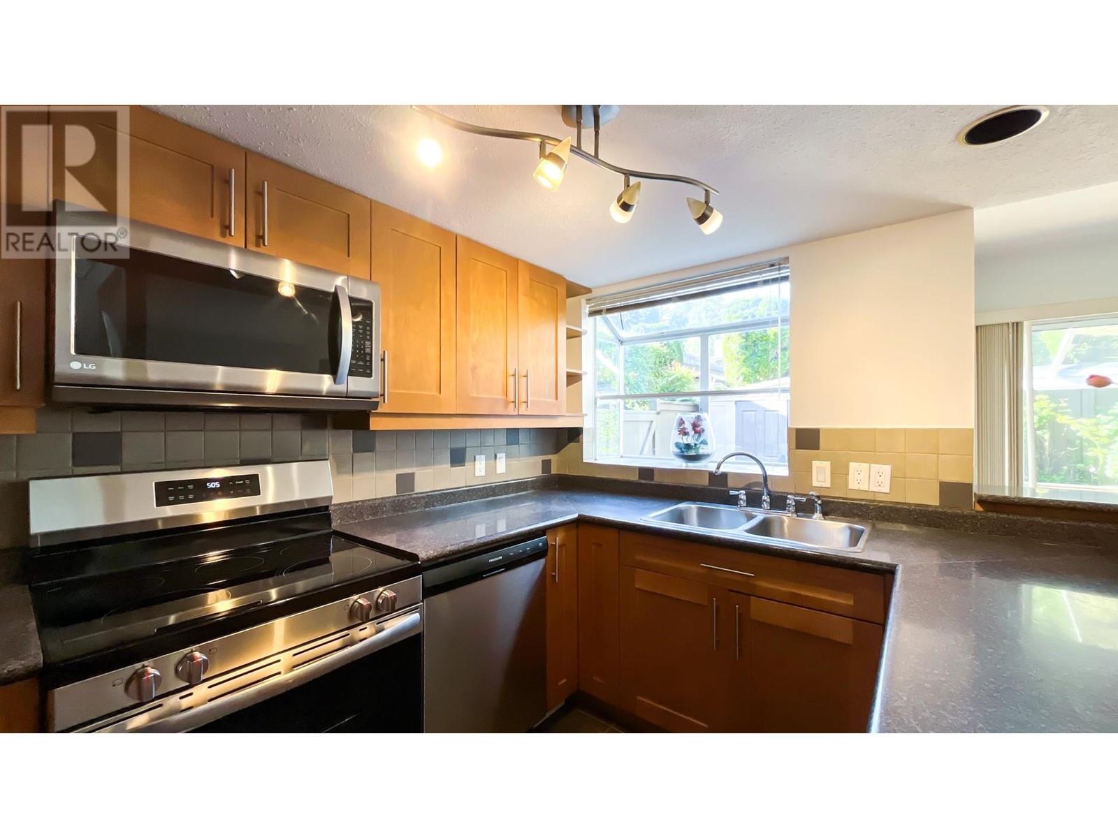 2994 Mt Seymour Parkway, North Vancouver, British Columbia  V7H 1E9 - Photo 6 - R3007720