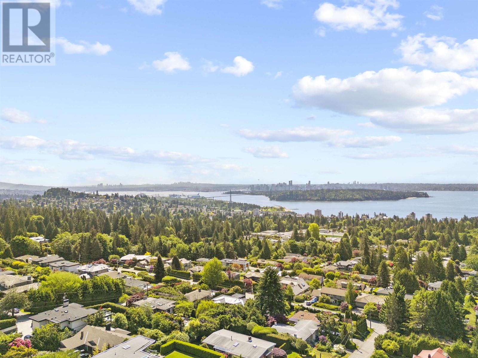 1895 Rosebery Avenue, West Vancouver, British Columbia  V7V 2Z5 - Photo 1 - R3007647