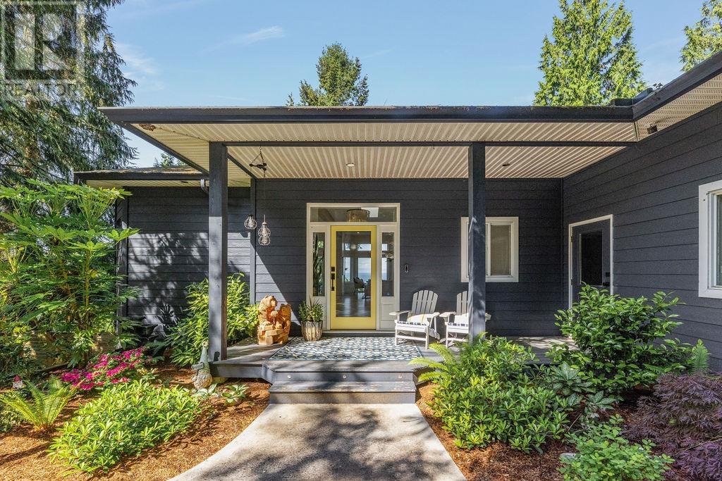 Property at 1599 GRANDVIEW ROAD image 1