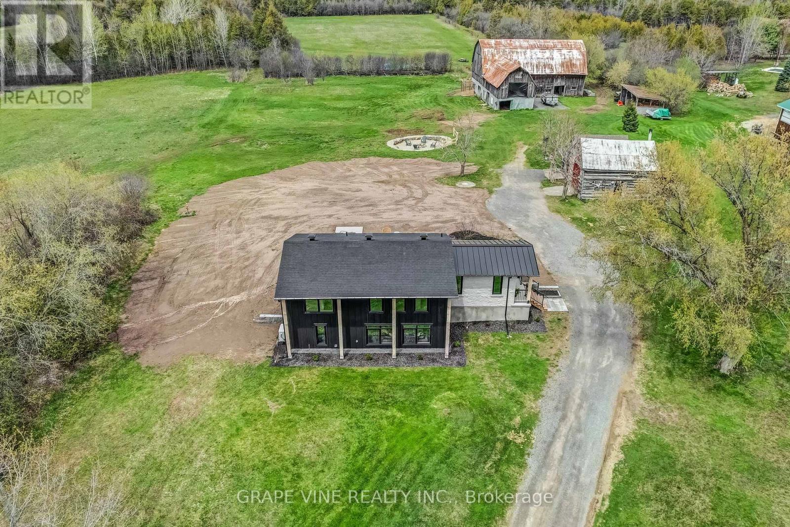1671 County Rd 43 Road, North Grenville, Ontario  K0G 1G0 - Photo 3 - X12132871