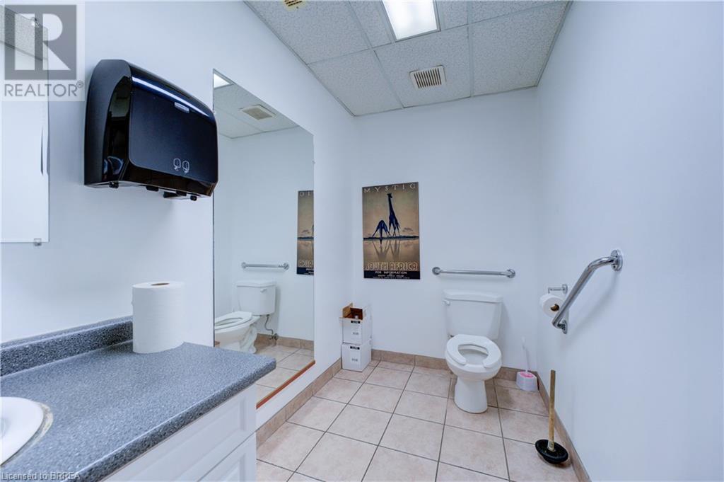 37 Adams Boulevard Unit# Front, Brantford, Ontario  N3S 7V8 - Photo 13 - 40728760