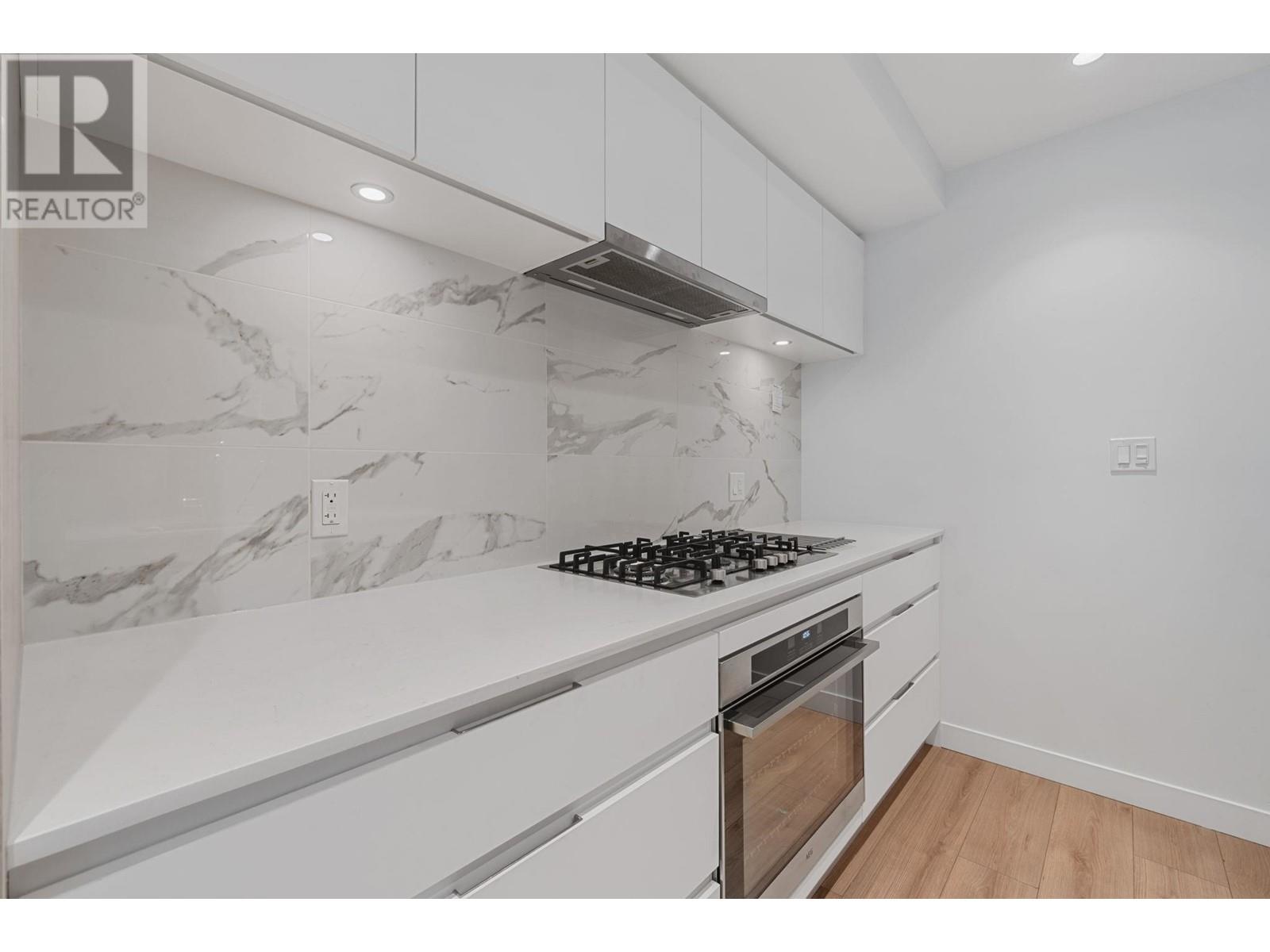 103 1500 Fern Street, North Vancouver, British Columbia  V7J 1H6 - Photo 4 - R3005341