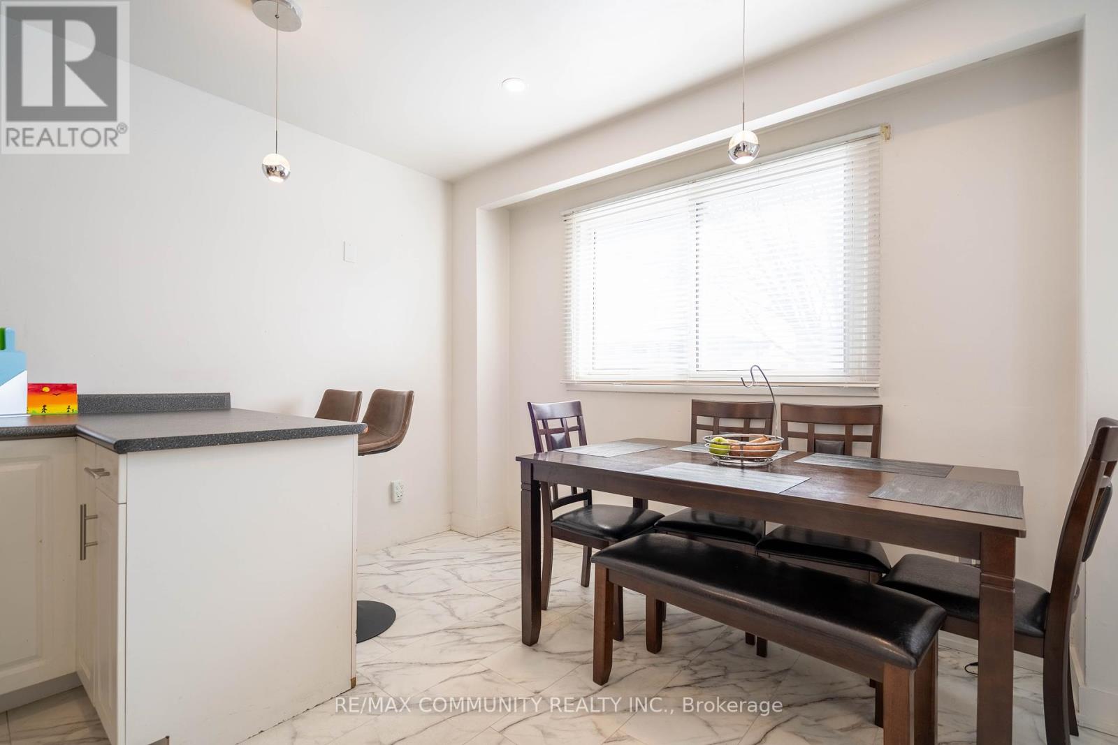 624 Radisson Avenue, Oshawa, Ontario  L1J 1X8 - Photo 10 - E12176055