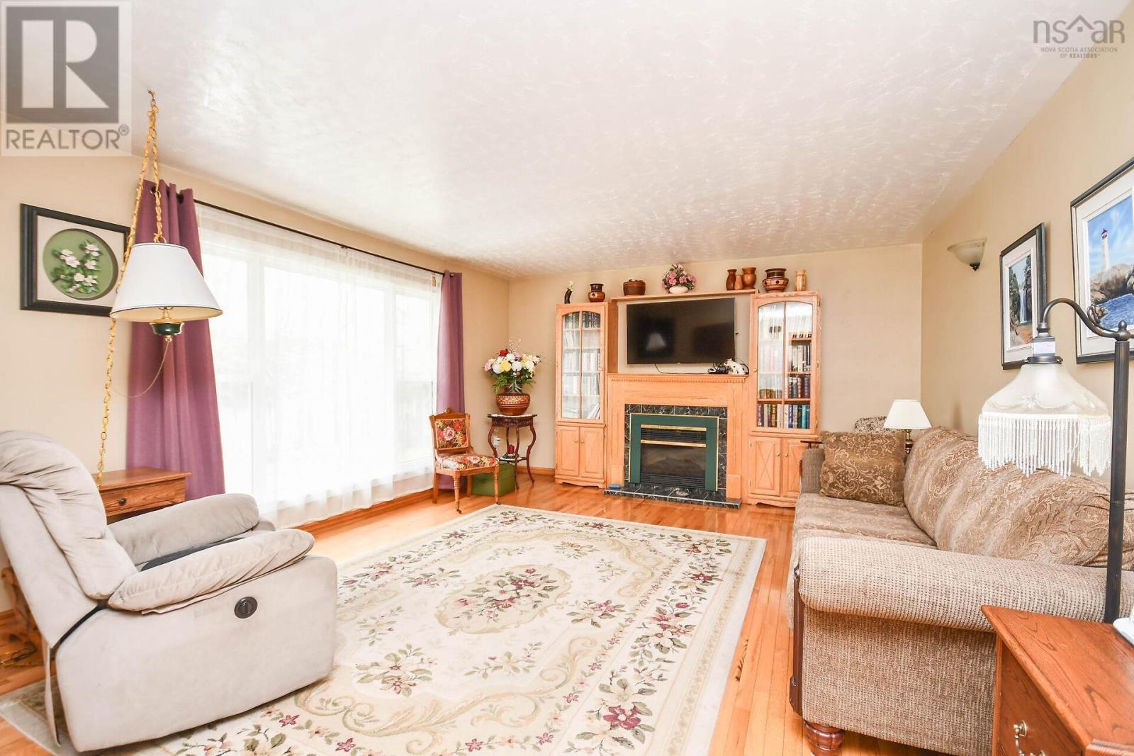Property at 50 Station Rd image 5