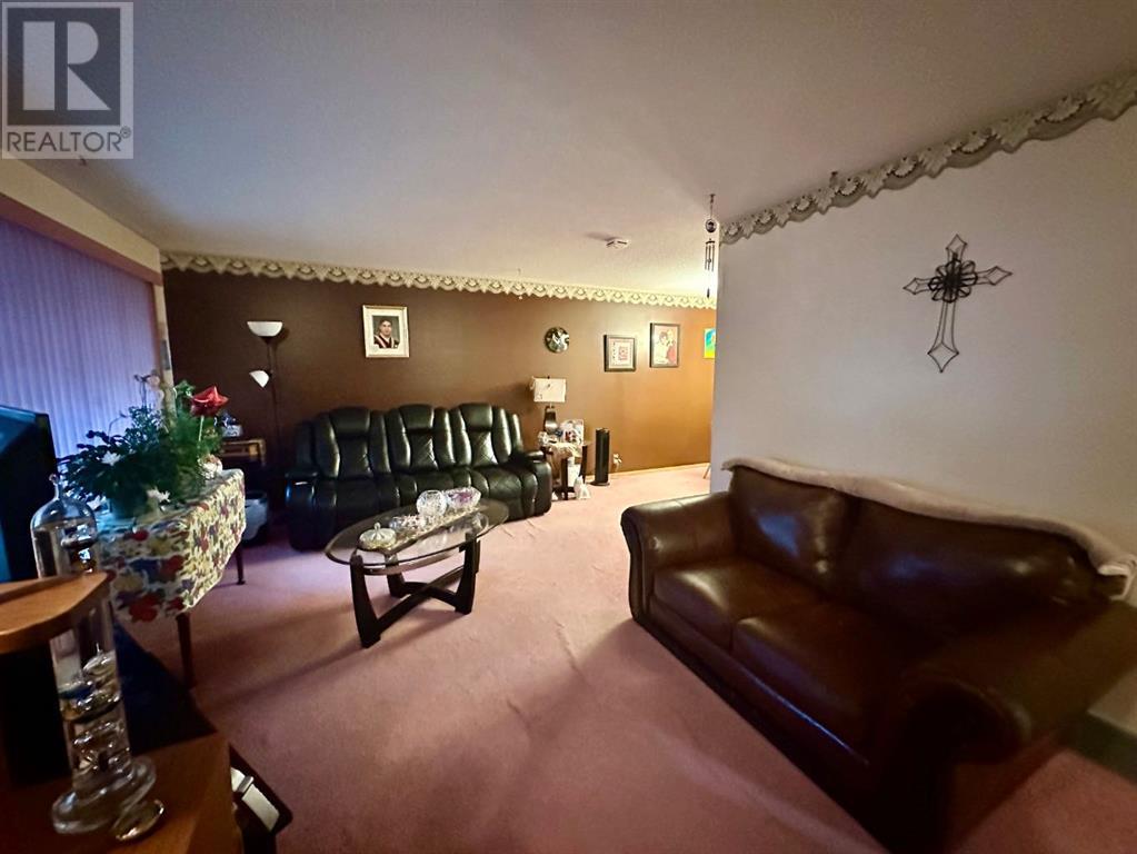 38 Mt. Pleasant Drive, Camrose, Alberta  T4V 2M1 - Photo 11 - A2223818