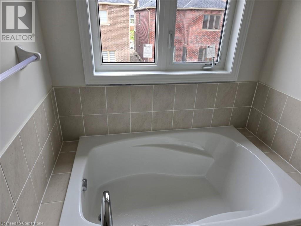 35 Huntsworth Avenue, Thorold, Ontario  L2V 0N2 - Photo 18 - 40734270