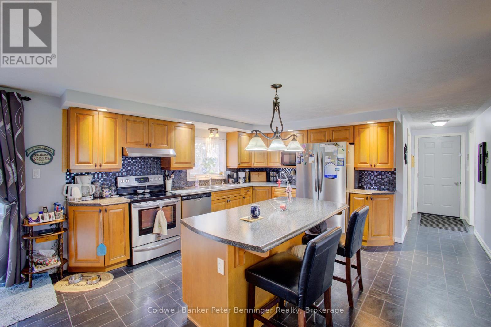 119 Main Street, Kincardine, Ontario  N0G 2T0 - Photo 8 - X12170922