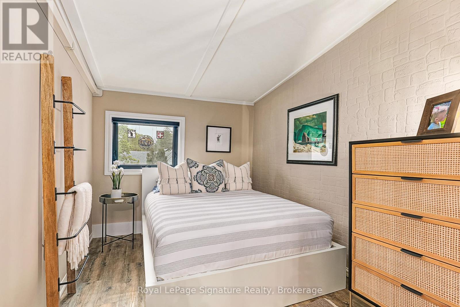 41 Bruce Street S, Blue Mountains, Ontario  N0H 2P0 - Photo 28 - X12175698