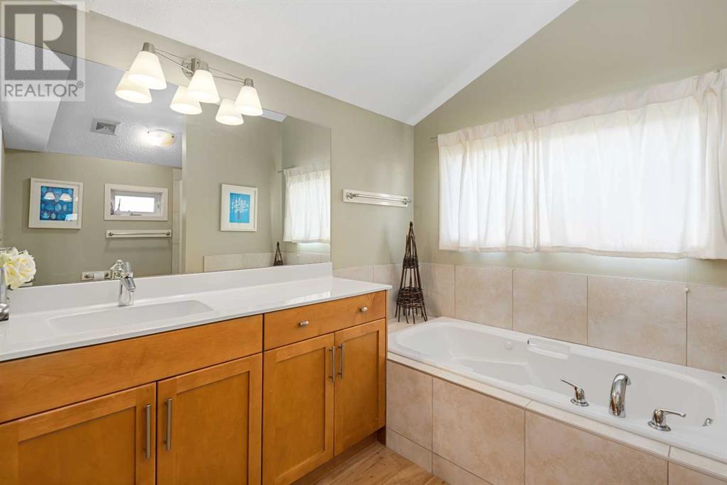 176 Cougarstone Court Sw, Calgary, Alberta  T3H 5R4 - Photo 26 - A2223230