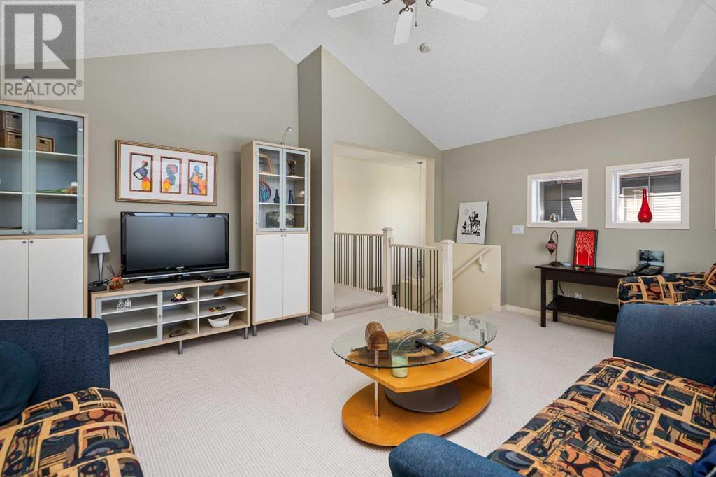 176 Cougarstone Court Sw, Calgary, Alberta  T3H 5R4 - Photo 21 - A2223230
