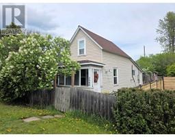 3944 First Avenue, Smithers, Ca