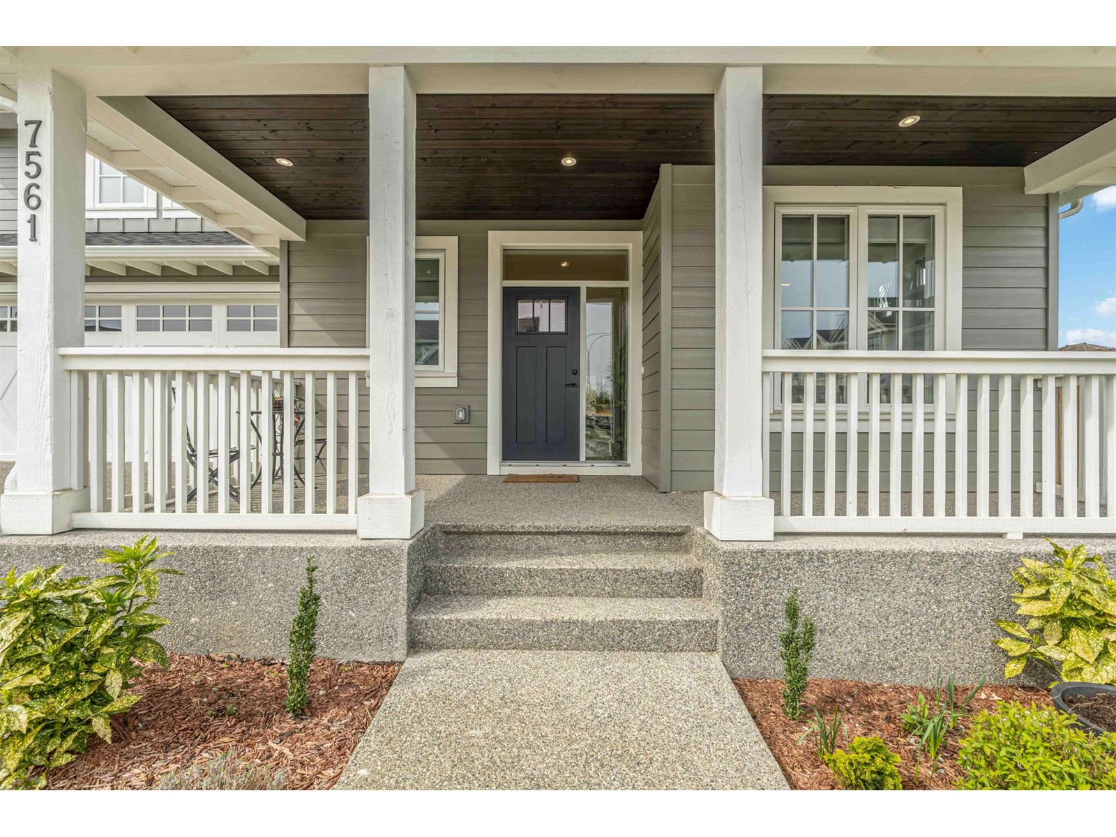 Property at 7561 197A STREET image 4