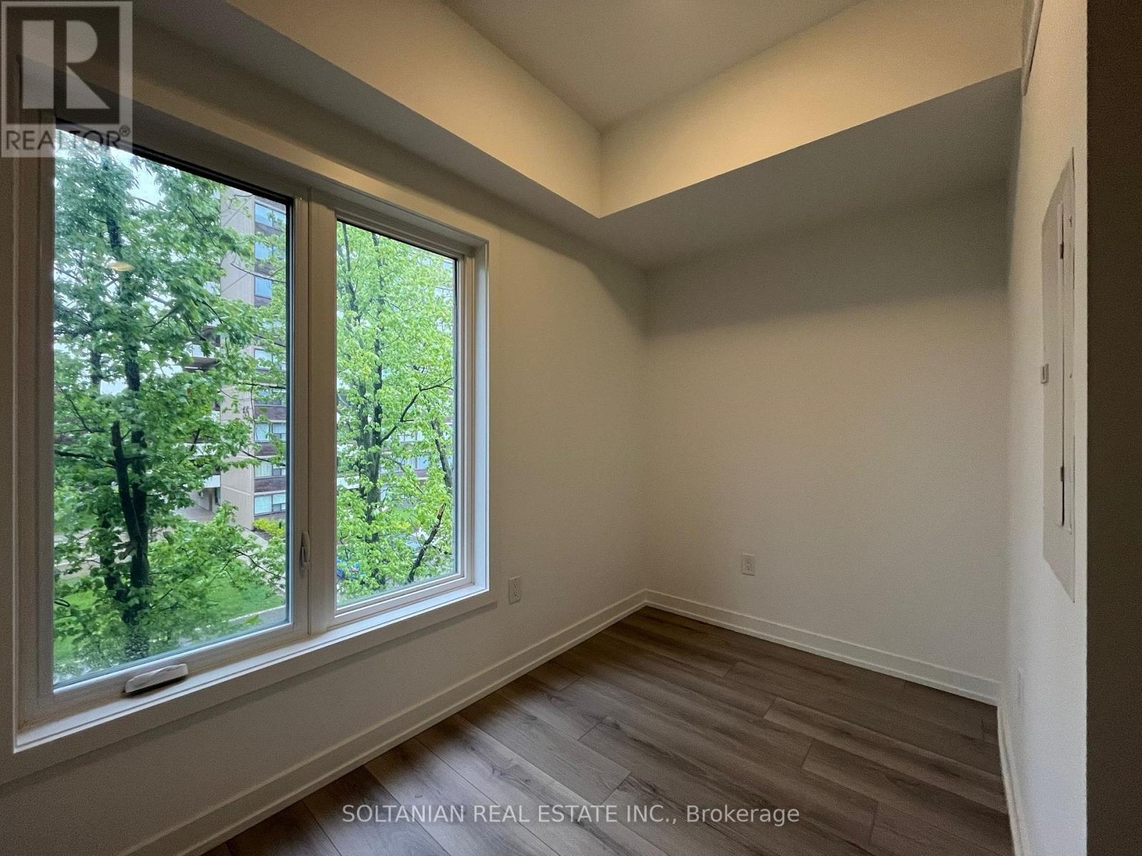 17 Calamint Lane, Toronto, Ontario  M1W 2H1 - Photo 10 - E12176532