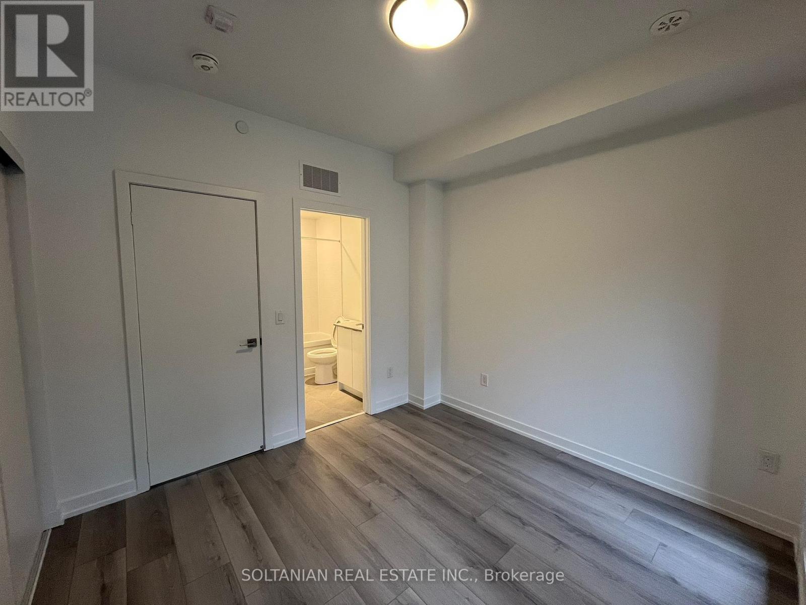 17 Calamint Lane, Toronto, Ontario  M1W 2H1 - Photo 6 - E12176532