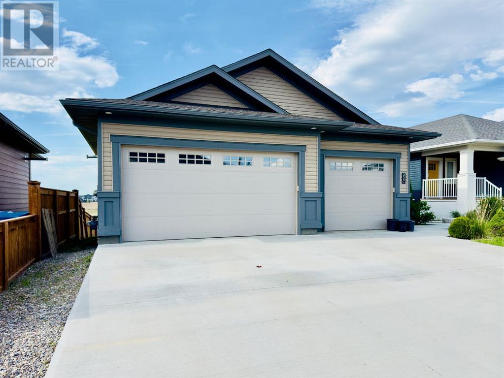 Property at 355 Skeena Crescent W image 3