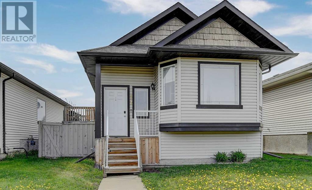 Property at 32 Pinnacle Street image 1