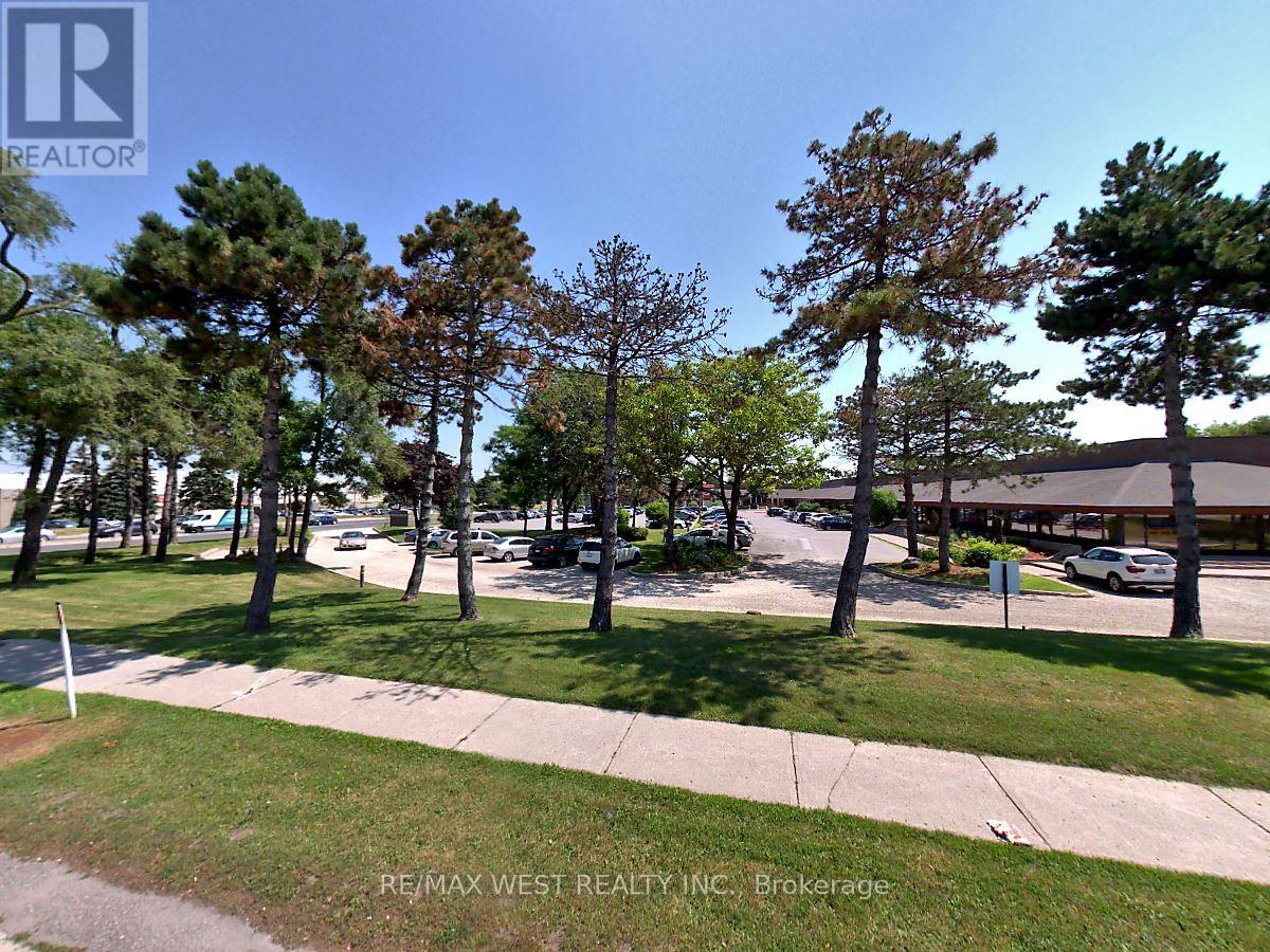 104 - 7225 Woodbine Avenue, Markham, Ontario  L3R 1A3 - Photo 2 - N12176522