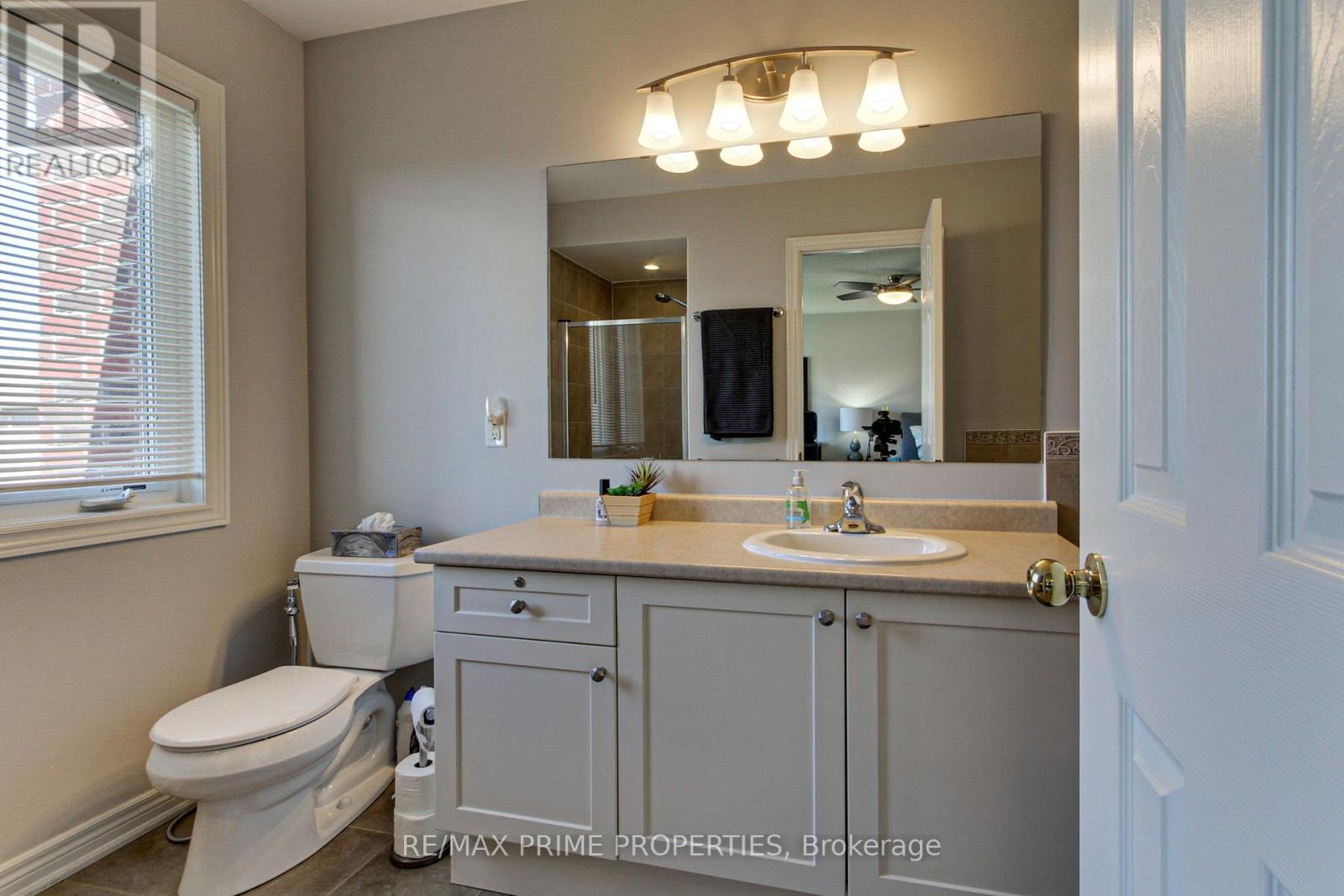148 Harvest Hills Boulevard, East Gwillimbury, Ontario  L9N 0C1 - Photo 16 - N12176544