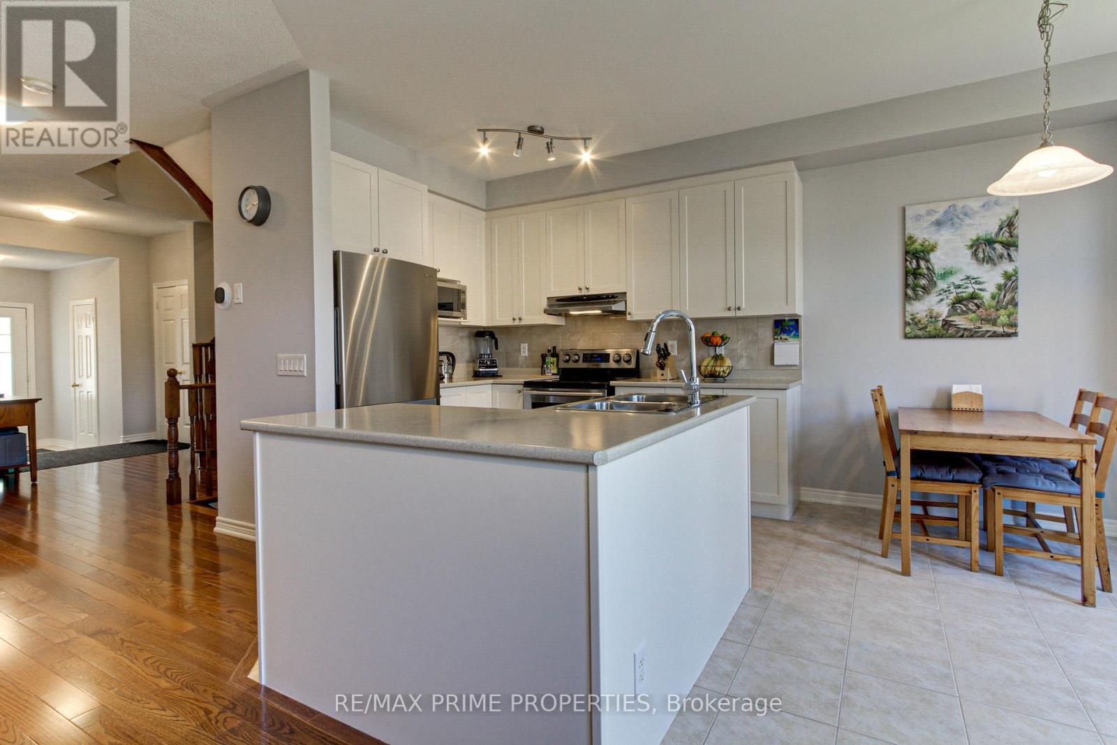 148 Harvest Hills Boulevard, East Gwillimbury, Ontario  L9N 0C1 - Photo 7 - N12176544