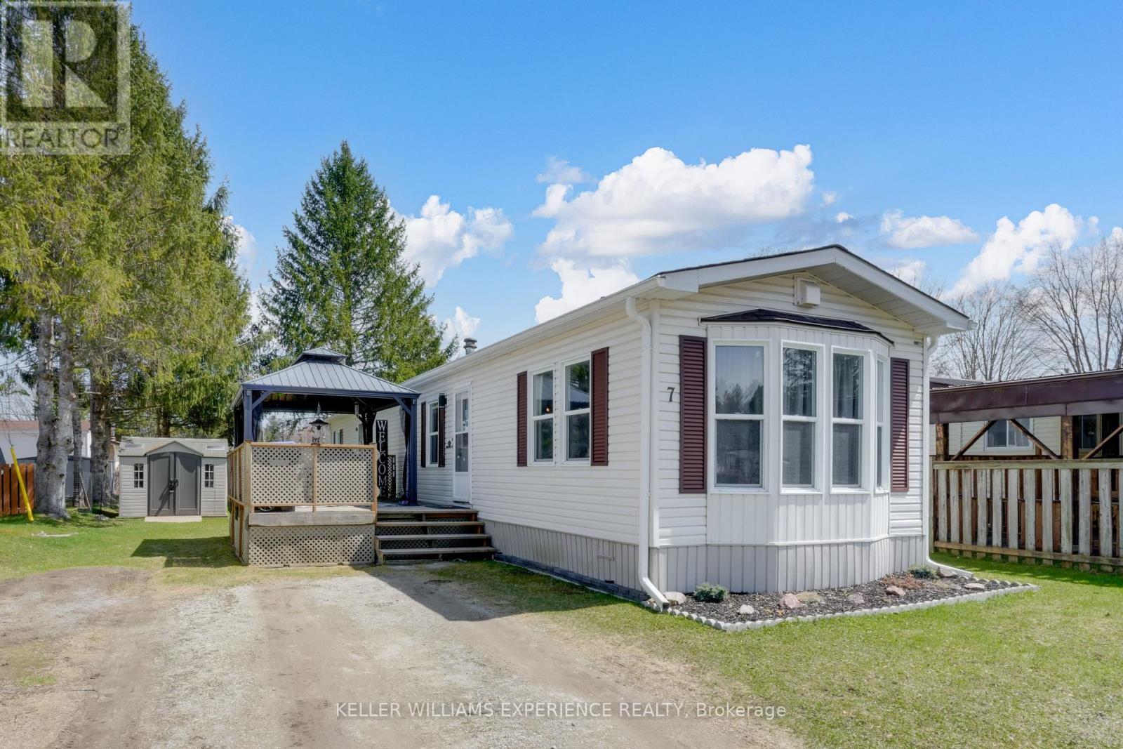 7 Shamrock Crescent, Essa, Ontario  L3W 0A5 - Photo 1 - N12176548