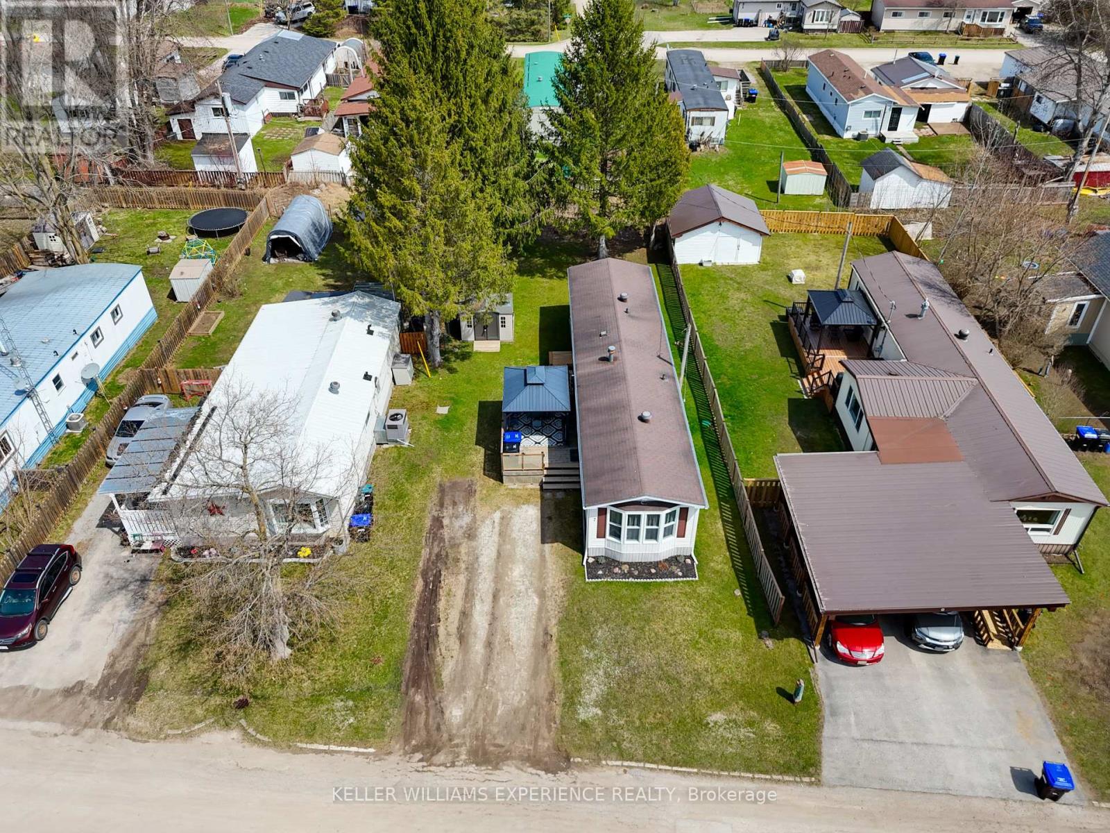 7 Shamrock Crescent, Essa, Ontario  L3W 0A5 - Photo 21 - N12176548