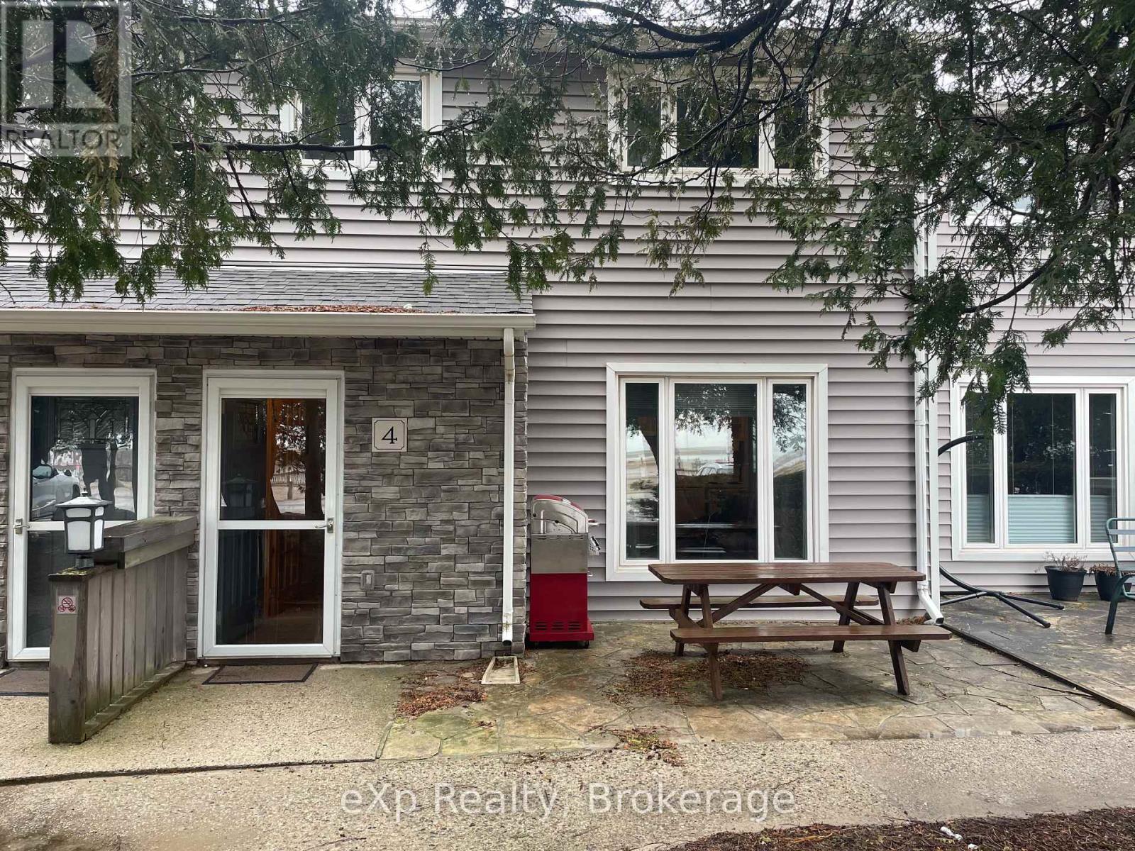 4 - 633 HARBOUR STREET, Saugeen Shores, Ontario