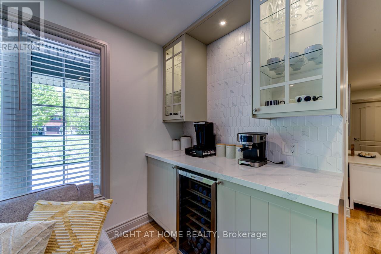 214 Desroches Trail, Tiny, Ontario  L9M 0H9 - Photo 6 - S12176533