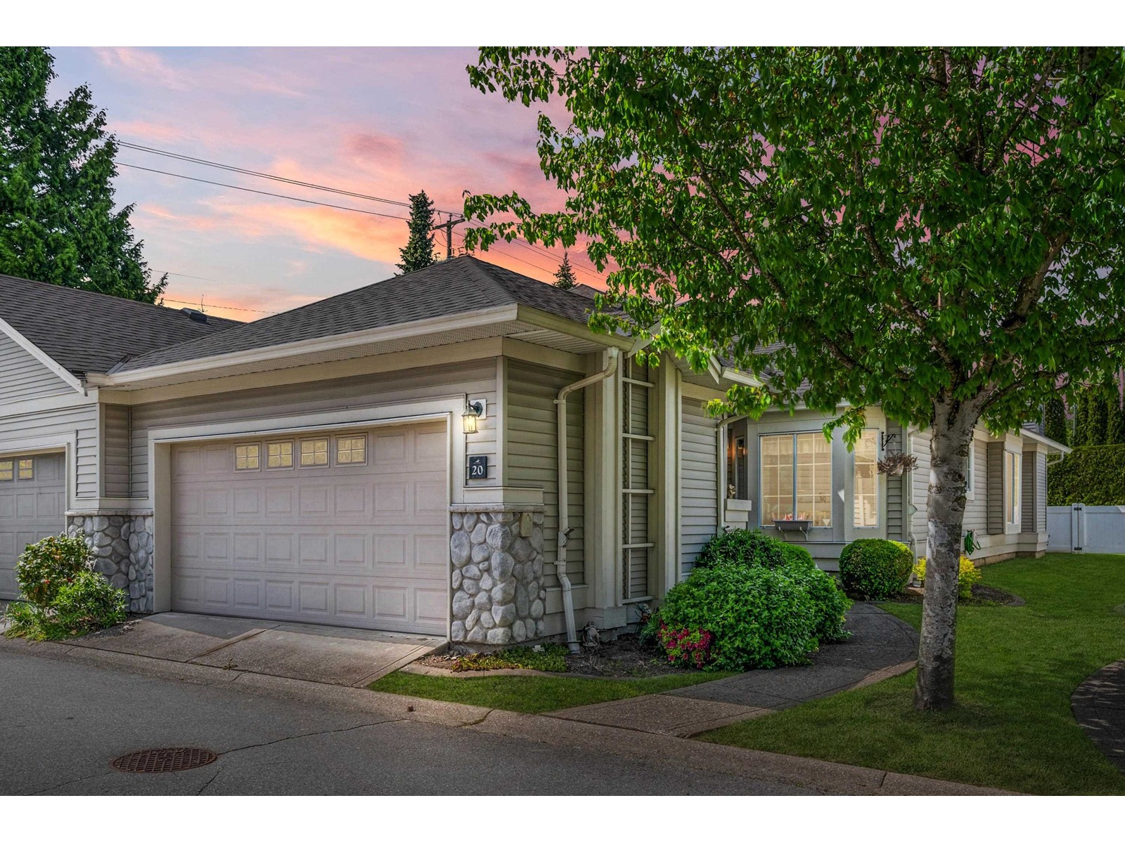 Property at 20 16888 80 AVENUE image 1