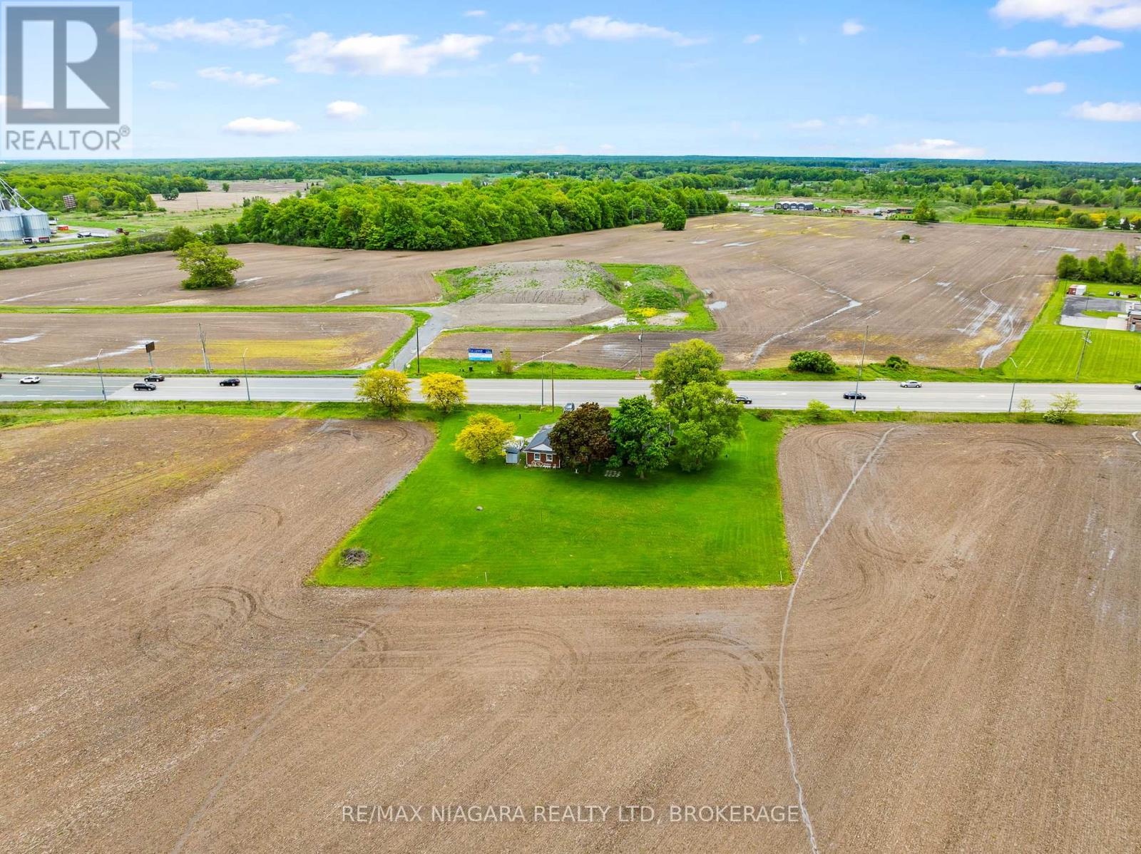 2152 Hwy 20, Thorold, Ontario  L0S 1E6 - Photo 11 - X12176703