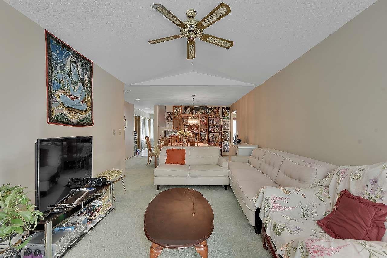 Property at 204 7156 121 STREET image 5