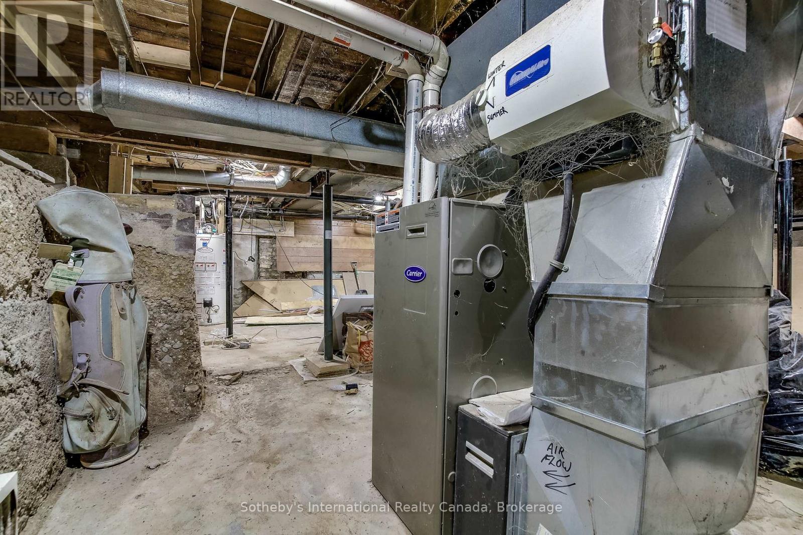 Photo 19 of 22 for 71 Briscoe Street E