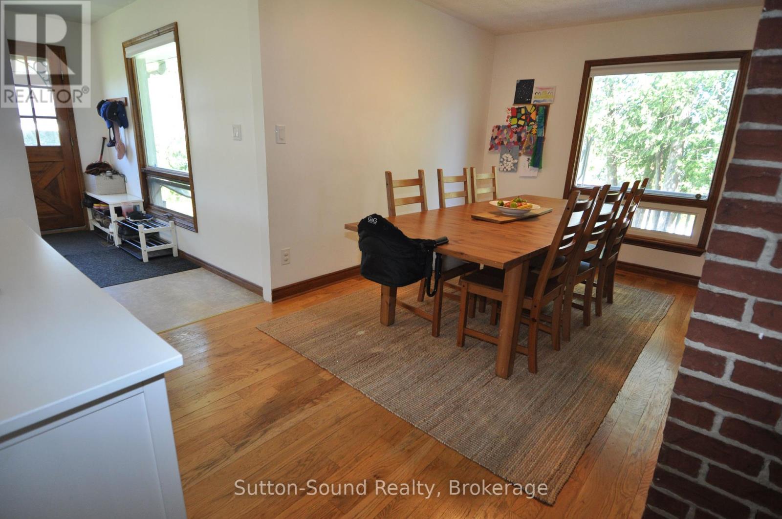 444 Balmy Beach Road, Georgian Bluffs, Ontario  N4K 5N4 - Photo 11 - X12176688