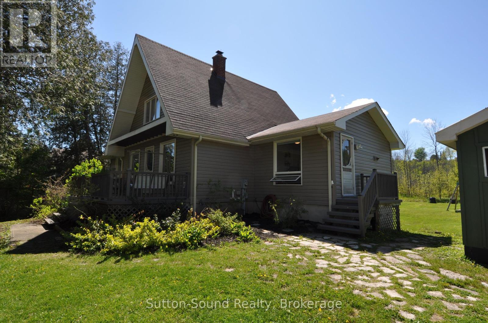 444 Balmy Beach Road, Georgian Bluffs, Ontario  N4K 5N4 - Photo 2 - X12176688