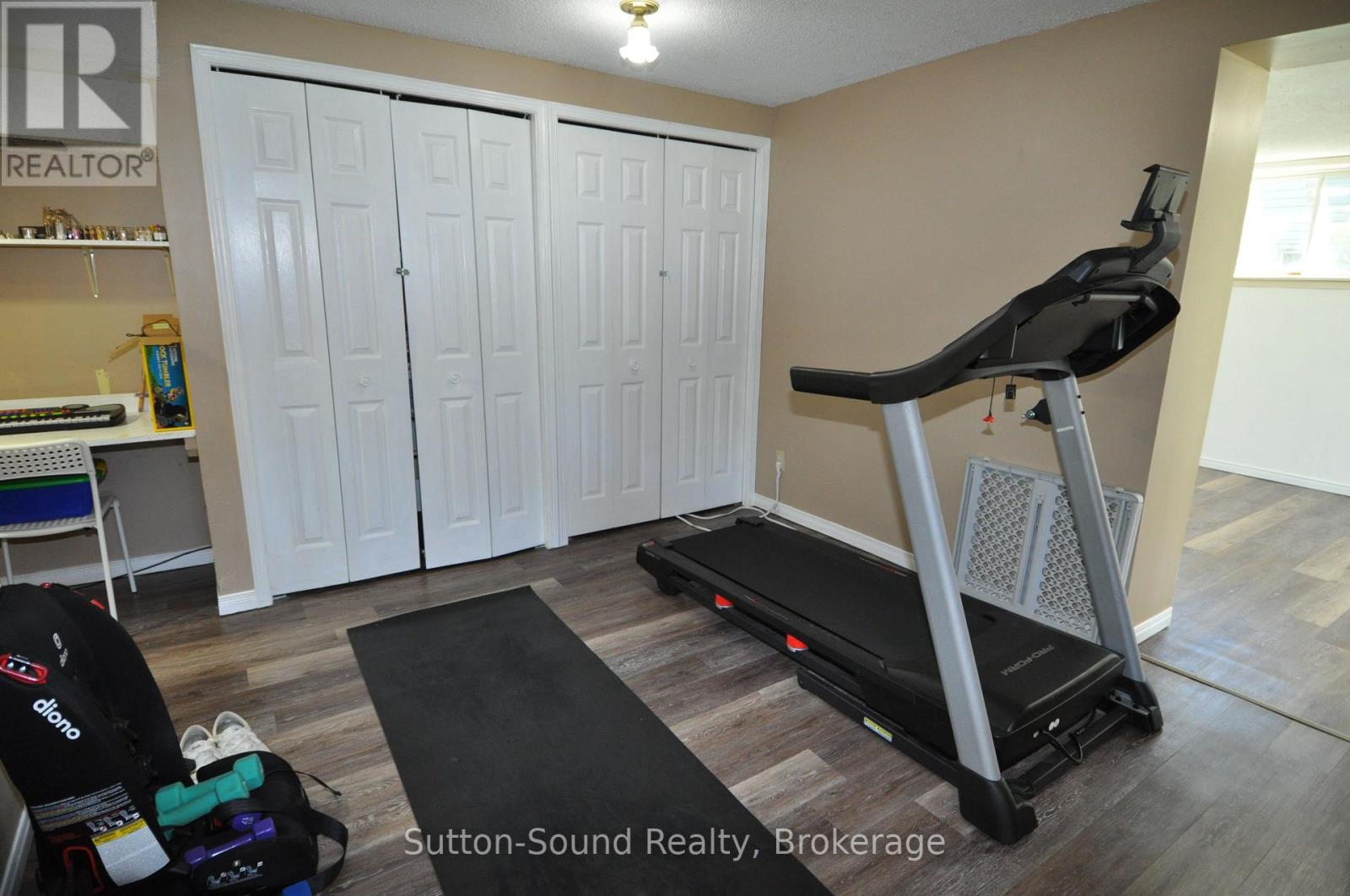 444 Balmy Beach Road, Georgian Bluffs, Ontario  N4K 5N4 - Photo 30 - X12176688