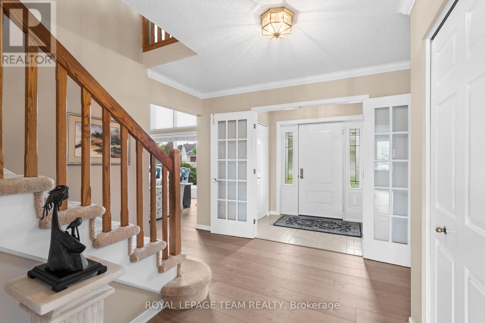 5533 South Island Park Drive, Ottawa, Ontario  K4M 1J2 - Photo 4 - X12176609