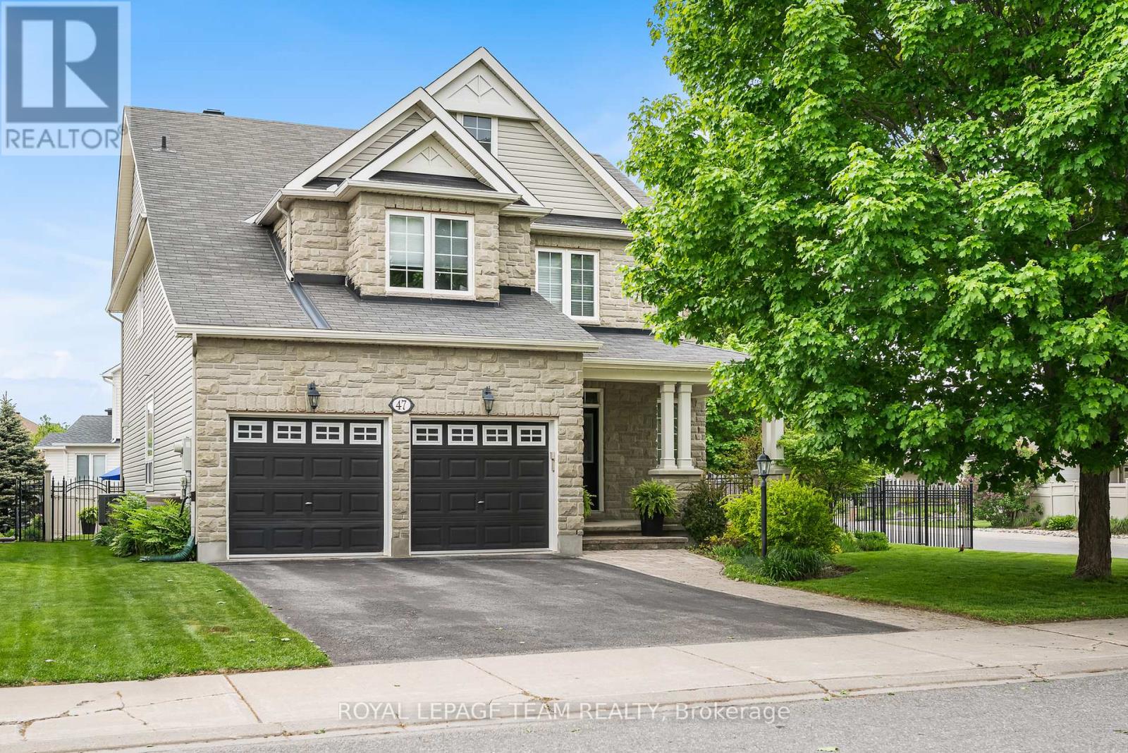 47 Blackshire Circle, Ottawa, Ontario  K2J 5M2 - Photo 1 - X12176621