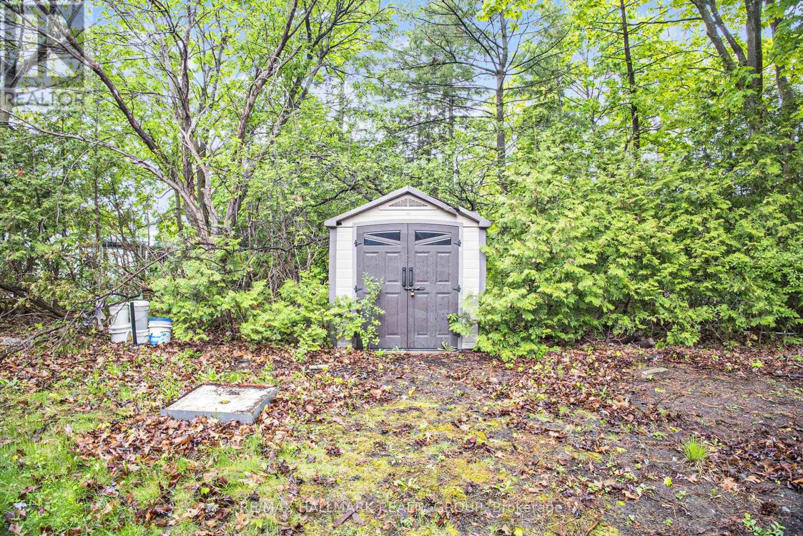 1128 Cummings Avenue, Ottawa, Ontario  K1J 7R8 - Photo 15 - X12176710