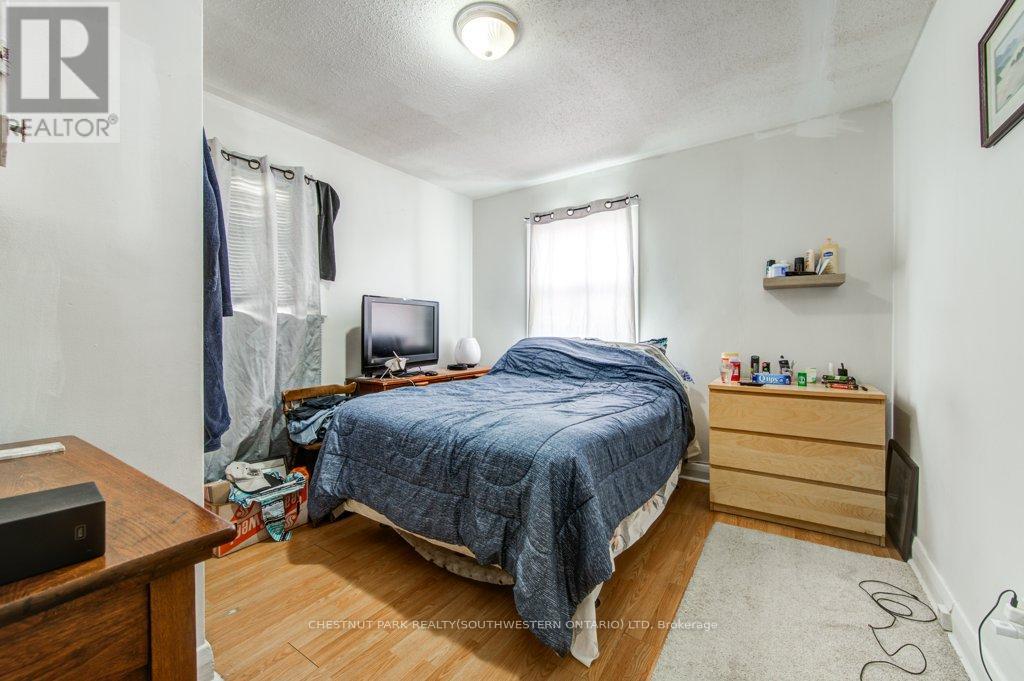 1121 Trafalgar Street, London East, Ontario  N5Z 1G9 - Photo 12 - X12176514