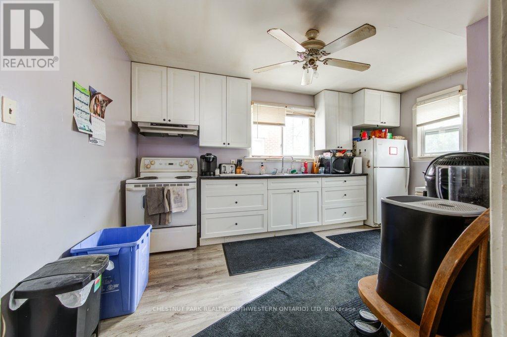 1121 Trafalgar Street, London East, Ontario  N5Z 1G9 - Photo 18 - X12176514