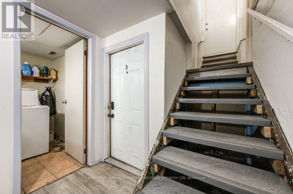 1121 Trafalgar Street, London East, Ontario  N5Z 1G9 - Photo 21 - X12176514