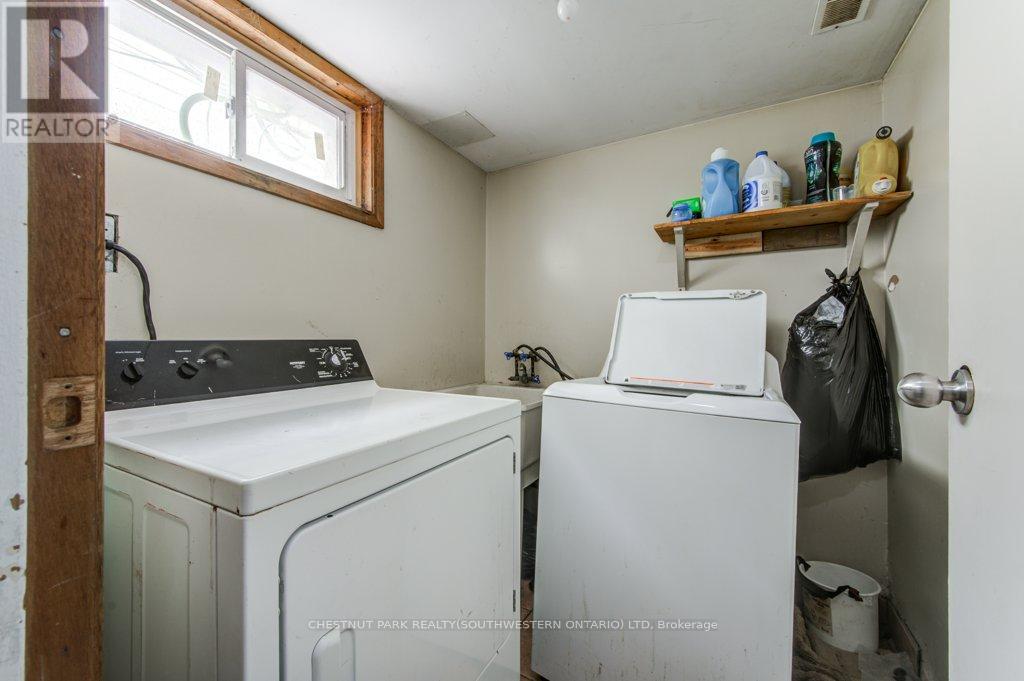 1121 Trafalgar Street, London East, Ontario  N5Z 1G9 - Photo 22 - X12176514