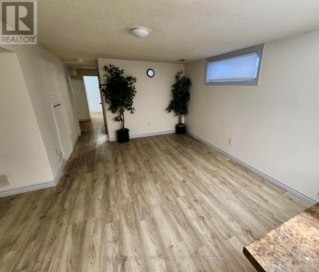 1121 Trafalgar Street, London East, Ontario  N5Z 1G9 - Photo 23 - X12176514
