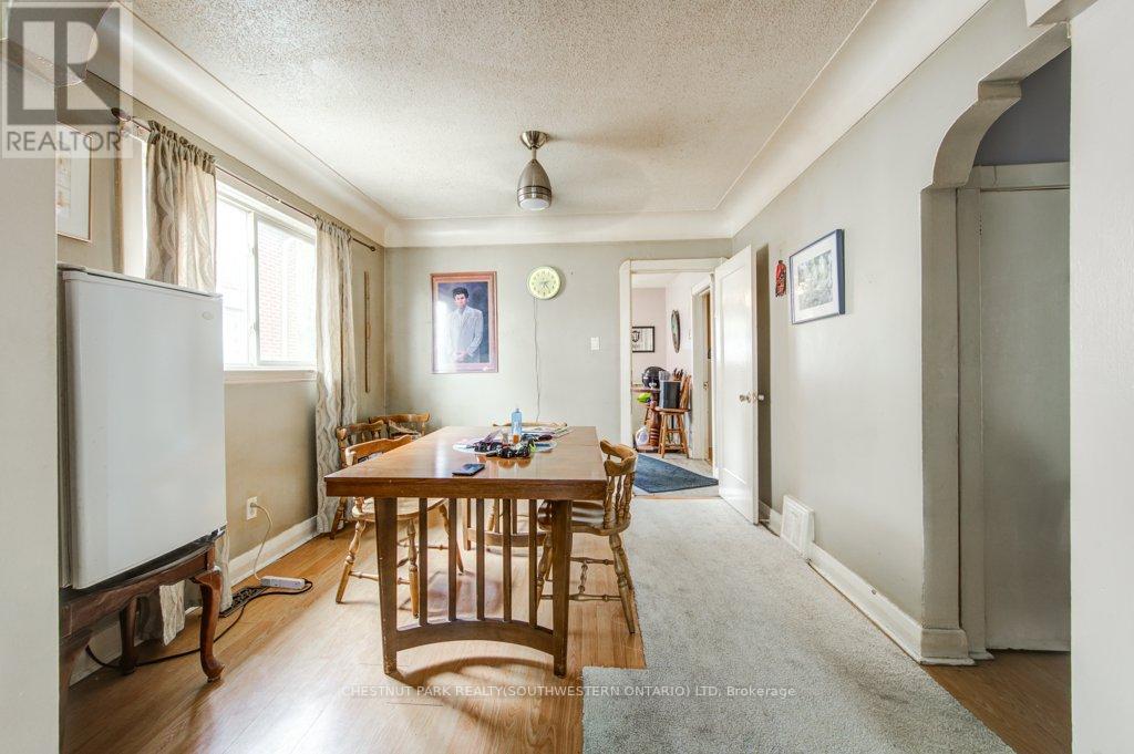 1121 Trafalgar Street, London East, Ontario  N5Z 1G9 - Photo 9 - X12176514